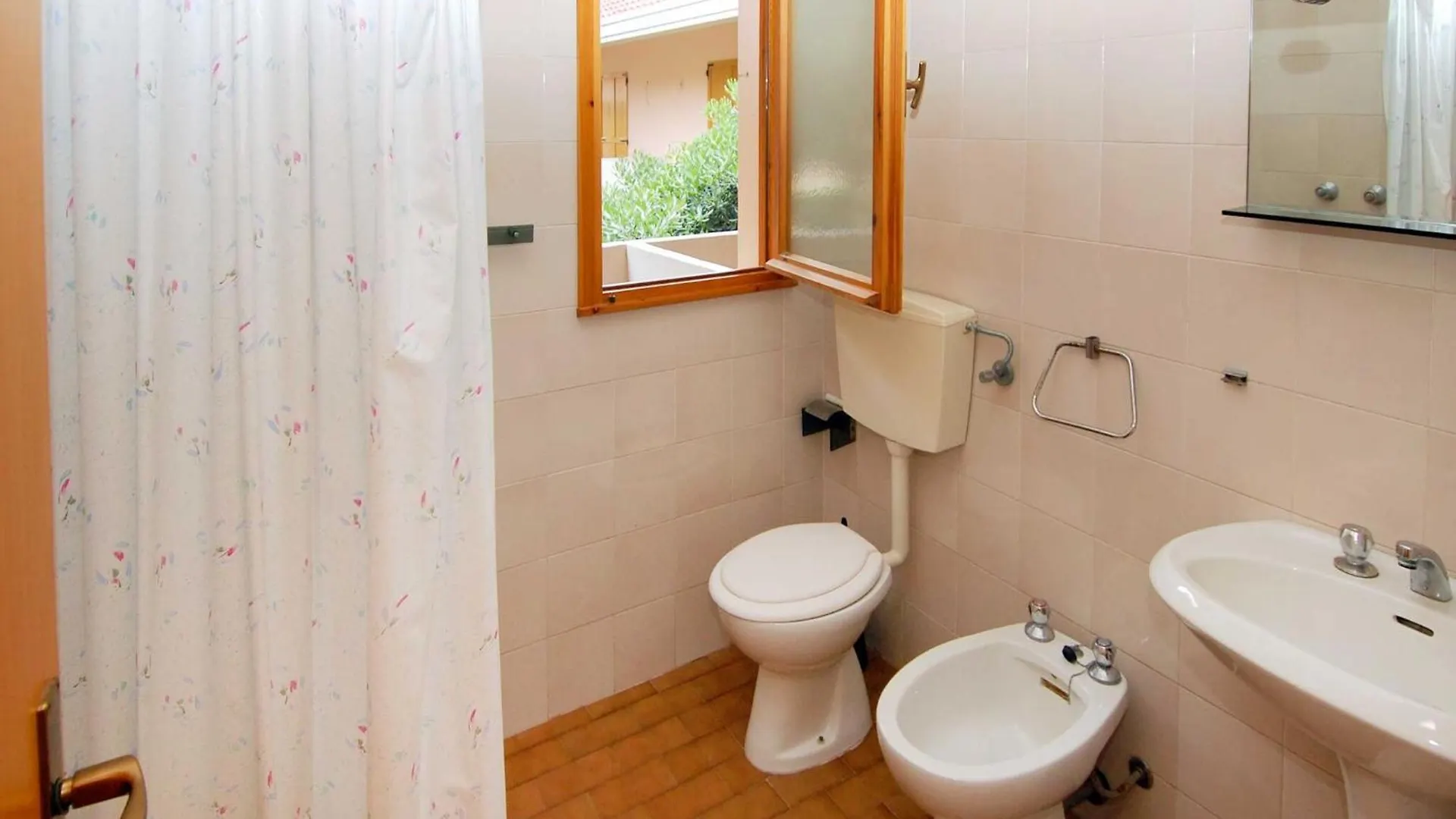 Comfortable Duplex In Rosolina ロゾリーナ・マーレ 0*,